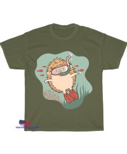 hedgehog swims underwater swimming goggles fins T-Shirt EL4D0