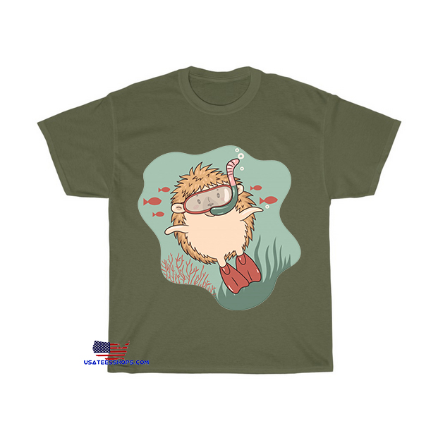 hedgehog swims underwater swimming goggles fins T-Shirt EL4D0